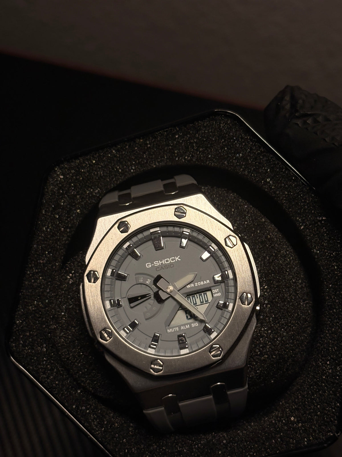 GREY WOLF AP X G-SHOCK G