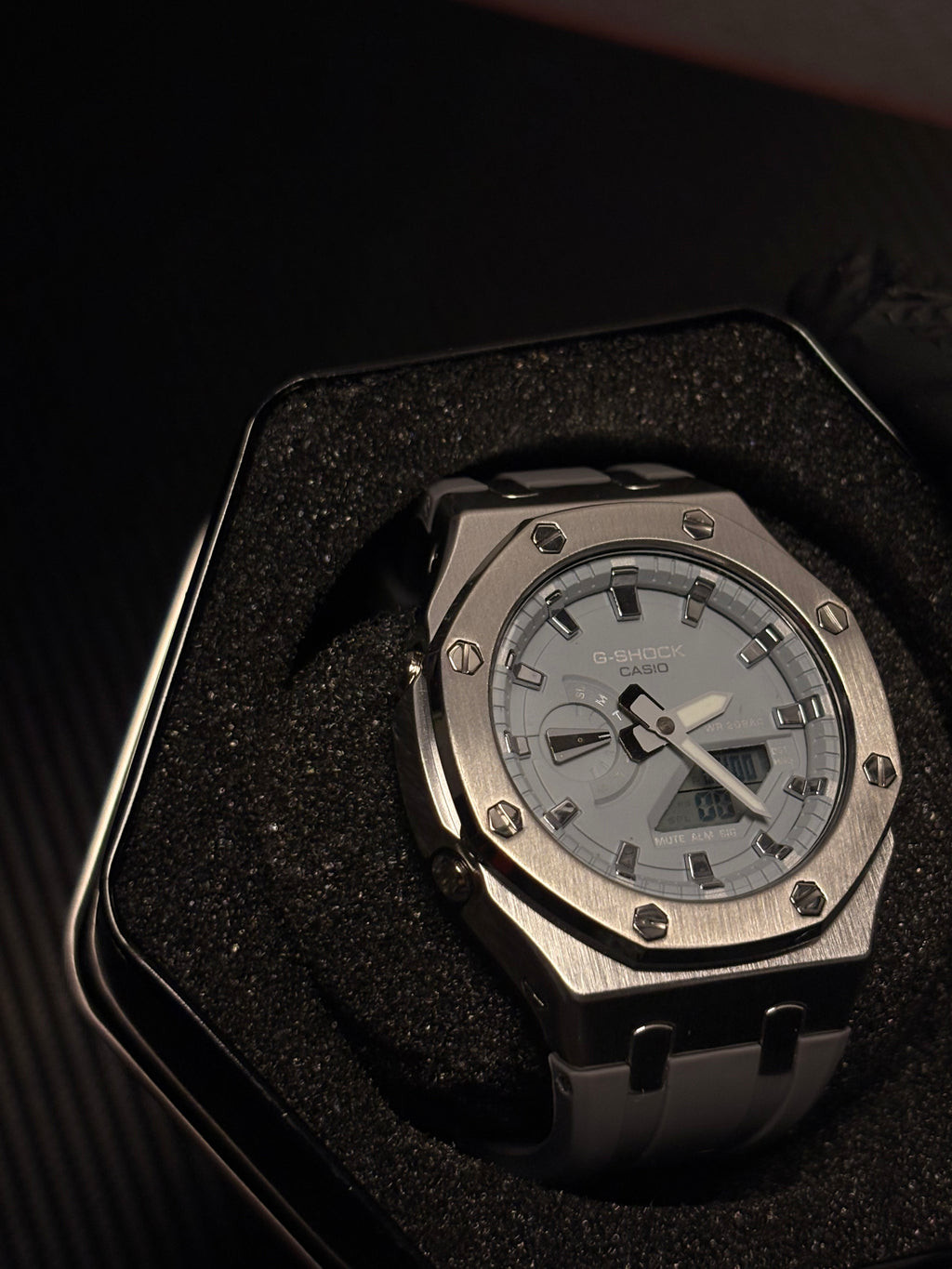 GREY WOLF AP X G-SHOCK G